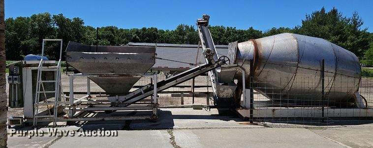 image for item DP6459 Binkley fertilizer mixer