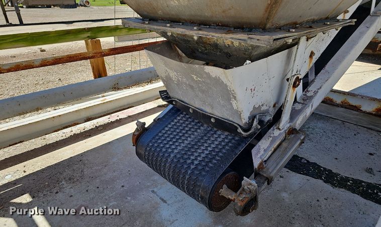 image for item DP6459 Binkley fertilizer mixer