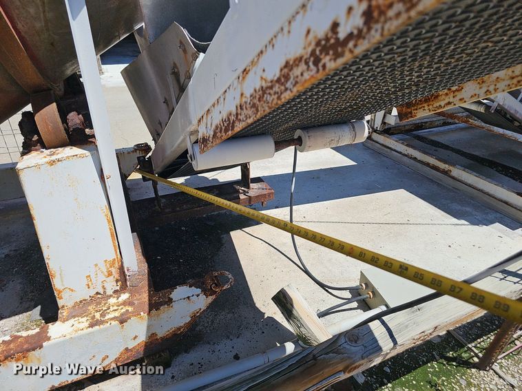 image for item DP6459 Binkley fertilizer mixer