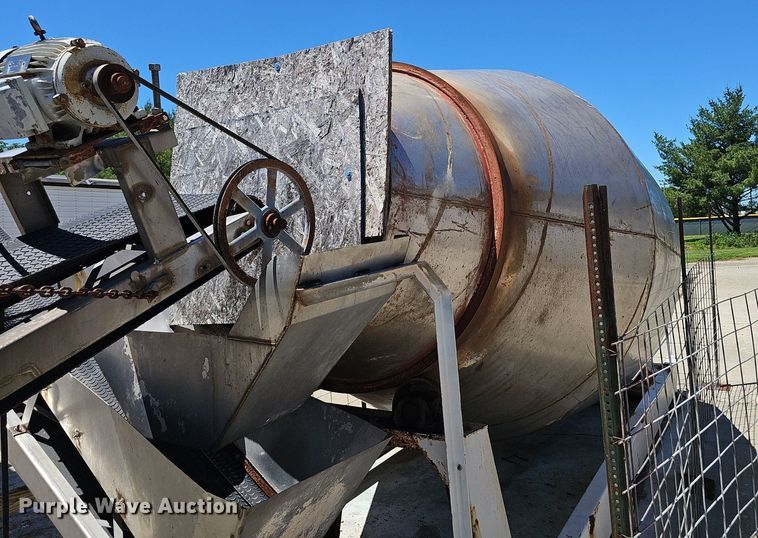 image for item DP6459 Binkley fertilizer mixer