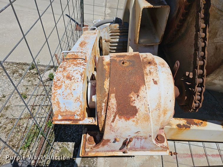 image for item DP6459 Binkley fertilizer mixer