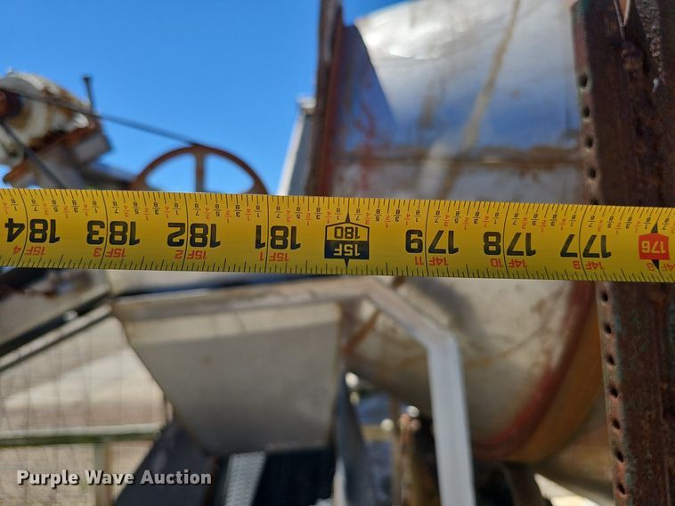 image for item DP6459 Binkley fertilizer mixer