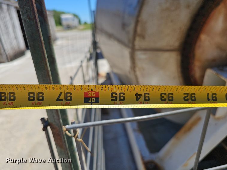 image for item DP6459 Binkley fertilizer mixer