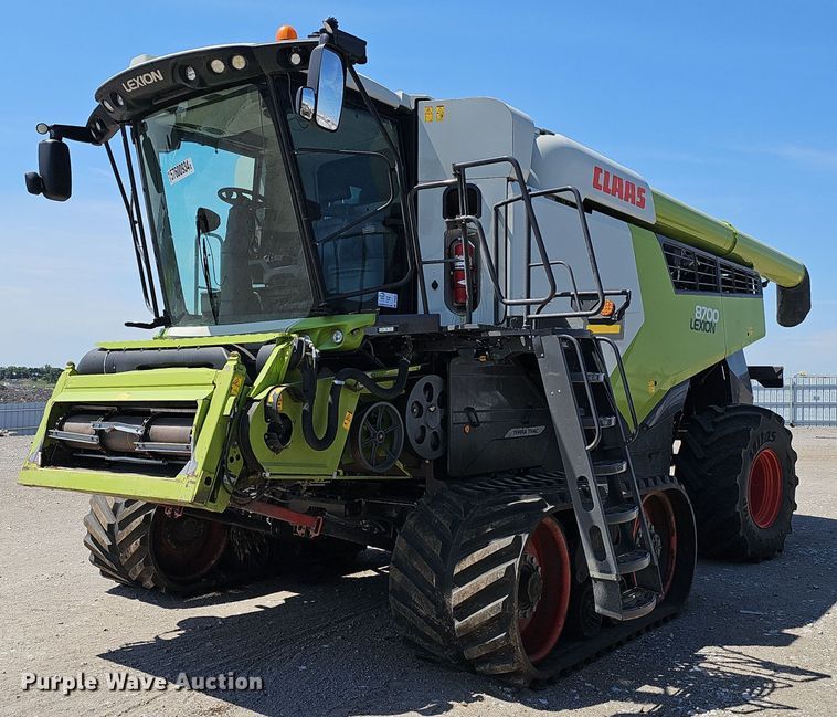 Claas C89 Lexion 8700 Series combine in Greenwood, NE | Item