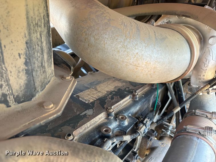 image for item DQ6815 2012 Case IH Steiger 350 4WD tractor