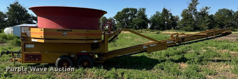 image for item DQ6841 HayBuster H1100 bale processor