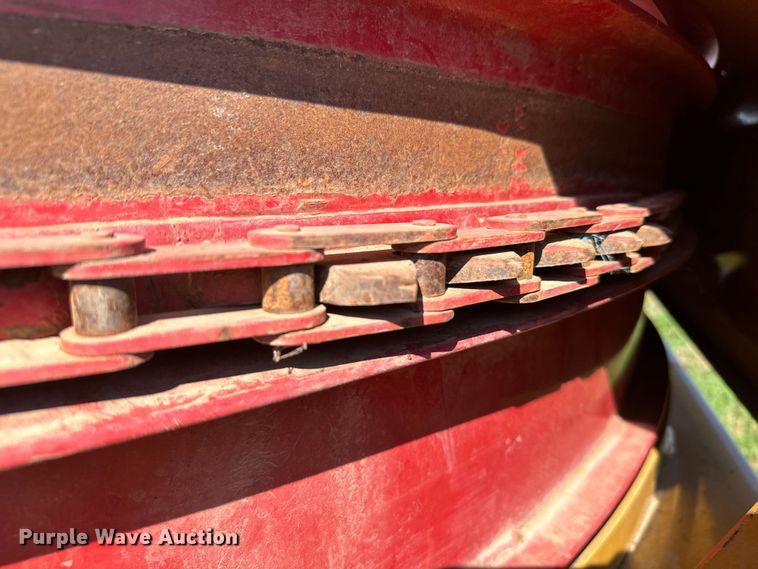 image for item DQ6841 HayBuster H1100 bale processor