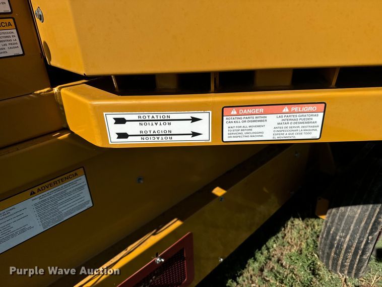 image for item DQ6841 HayBuster H1100 bale processor