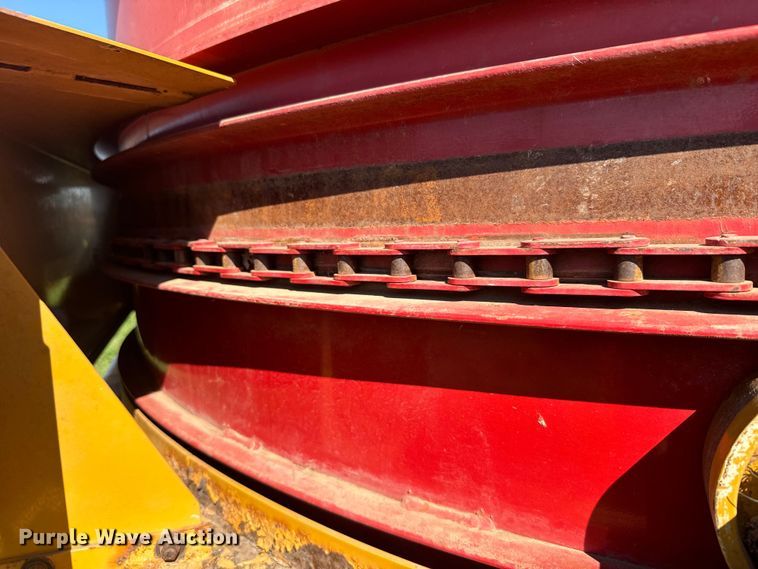 image for item DQ6841 HayBuster H1100 bale processor