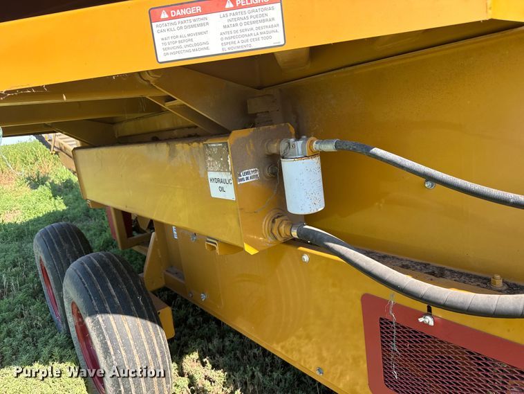 image for item DQ6841 HayBuster H1100 bale processor