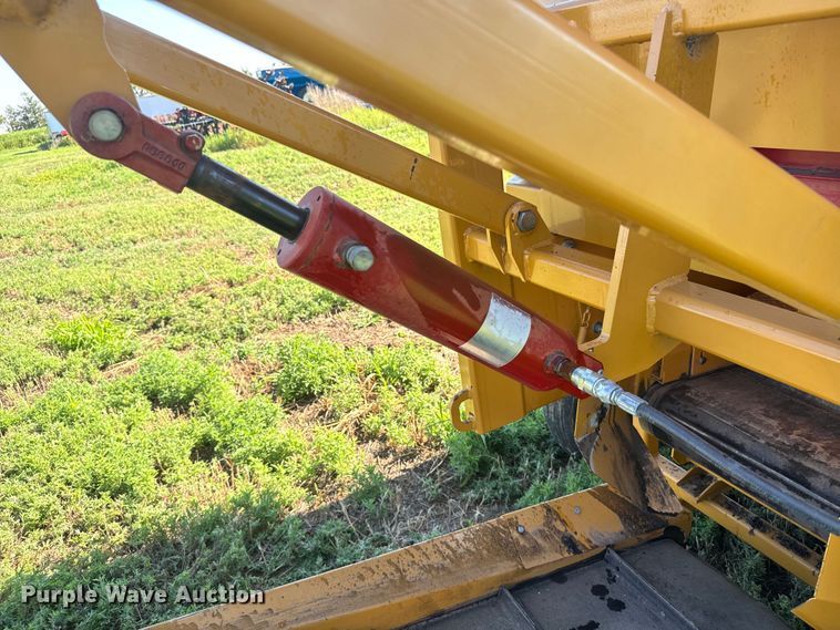 image for item DQ6841 HayBuster H1100 bale processor