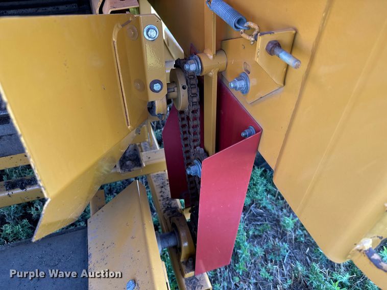 image for item DQ6841 HayBuster H1100 bale processor