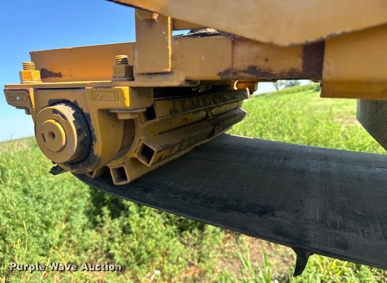 image for item DQ6841 HayBuster H1100 bale processor