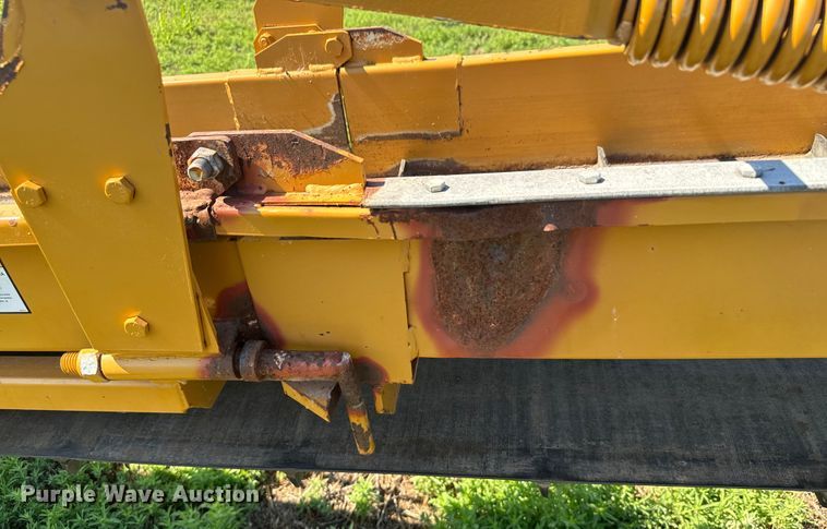 image for item DQ6841 HayBuster H1100 bale processor