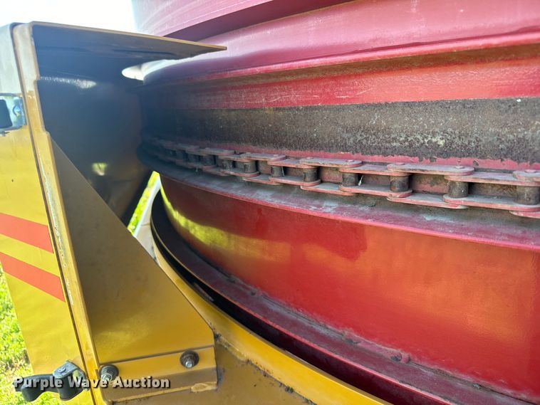 image for item DQ6841 HayBuster H1100 bale processor