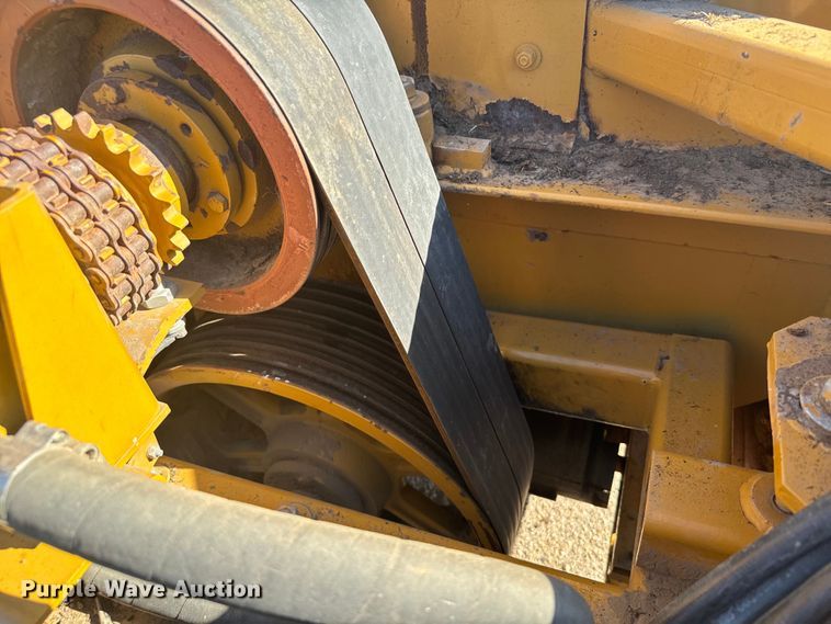 image for item DQ6841 HayBuster H1100 bale processor