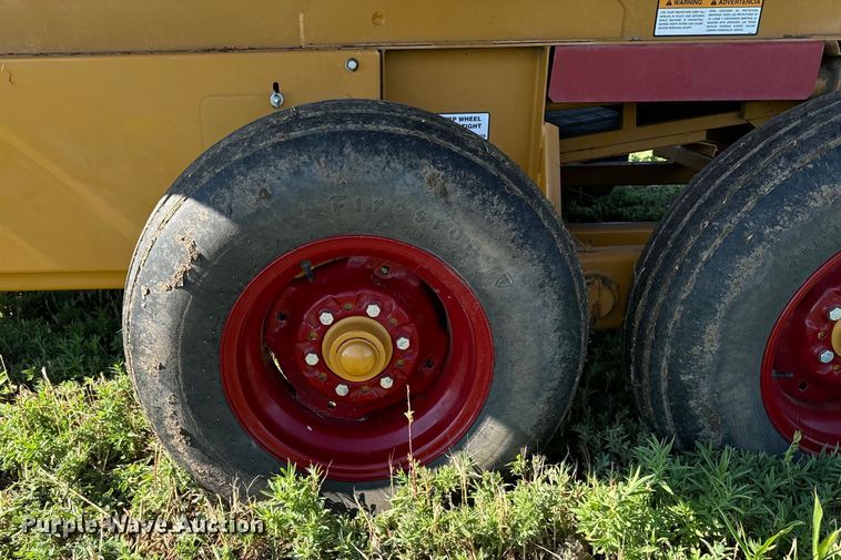 image for item DQ6841 HayBuster H1100 bale processor