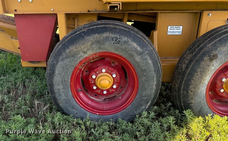 image for item DQ6841 HayBuster H1100 bale processor