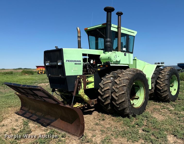 image for item DQ6844 1983 Steiger Cougar CM-280 4WD tractor