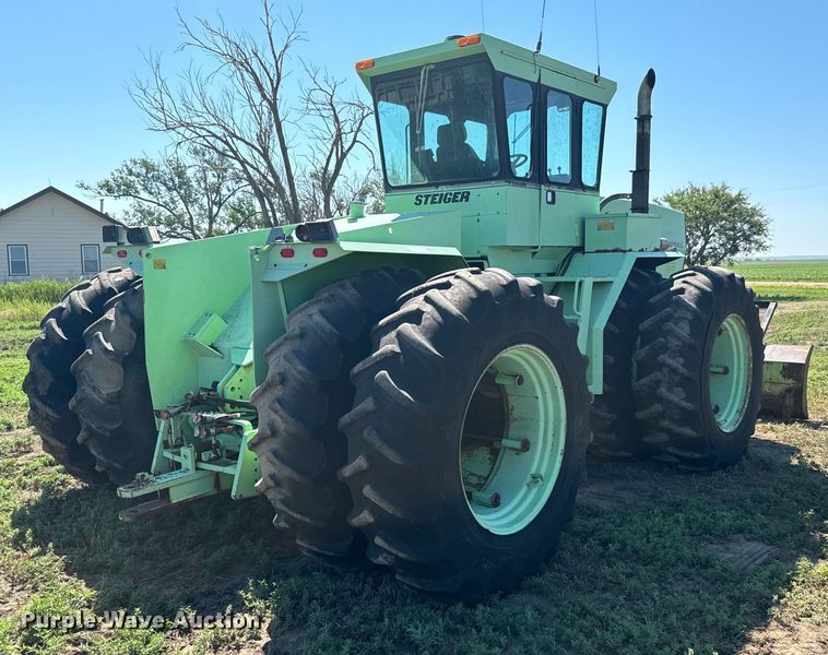 image for item DQ6844 1983 Steiger Cougar CM-280 4WD tractor