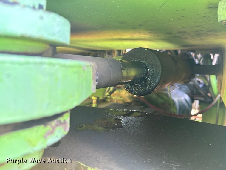 image for item DQ6844 1983 Steiger Cougar CM-280 4WD tractor