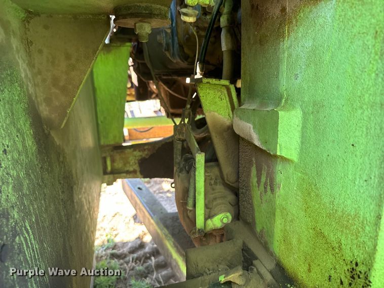 image for item DQ6844 1983 Steiger Cougar CM-280 4WD tractor