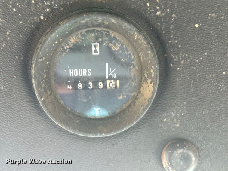 image for item DQ6844 1983 Steiger Cougar CM-280 4WD tractor