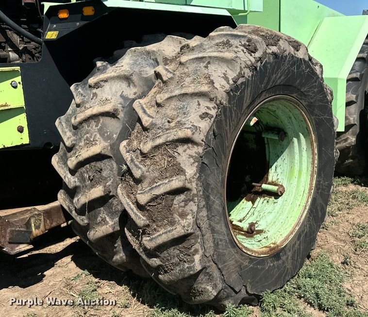 image for item DQ6844 1983 Steiger Cougar CM-280 4WD tractor