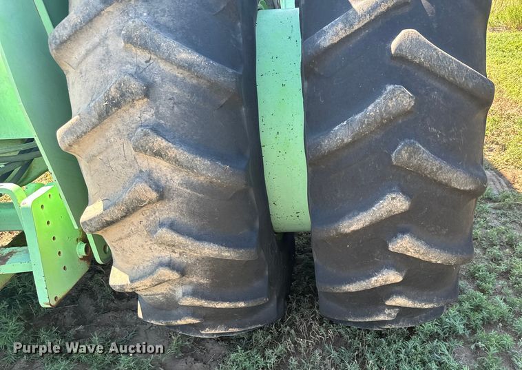 image for item DQ6844 1983 Steiger Cougar CM-280 4WD tractor