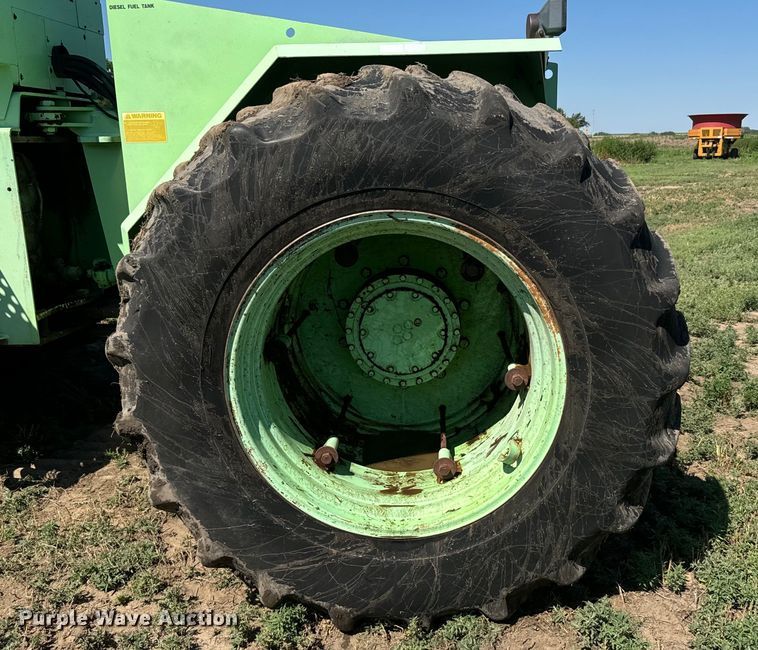 image for item DQ6844 1983 Steiger Cougar CM-280 4WD tractor