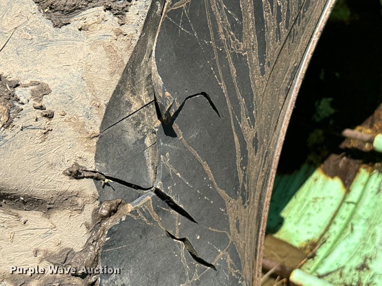 image for item DQ6844 1983 Steiger Cougar CM-280 4WD tractor