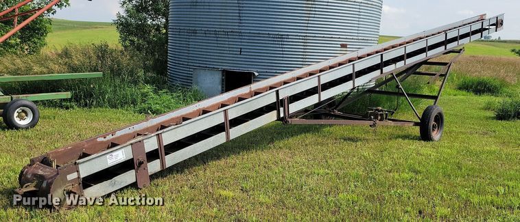 image for item DR4307 Stan-Hoist  grain elevator