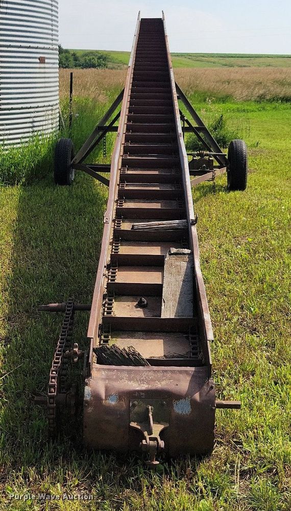 image for item DR4307 Stan-Hoist  grain elevator