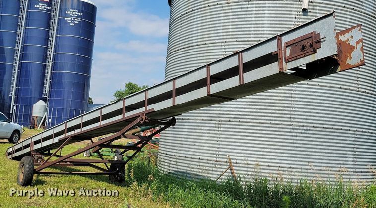 image for item DR4307 Stan-Hoist  grain elevator