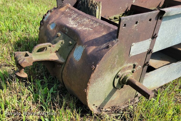 image for item DR4307 Stan-Hoist  grain elevator