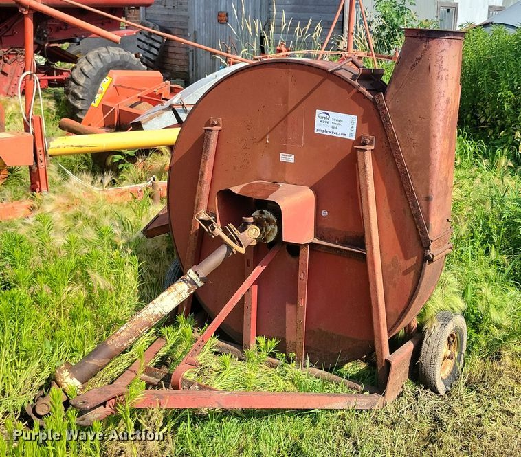 image for item DR4311 International Harvester 56 silage blower