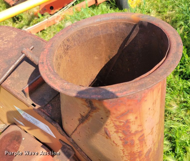 image for item DR4311 International Harvester 56 silage blower