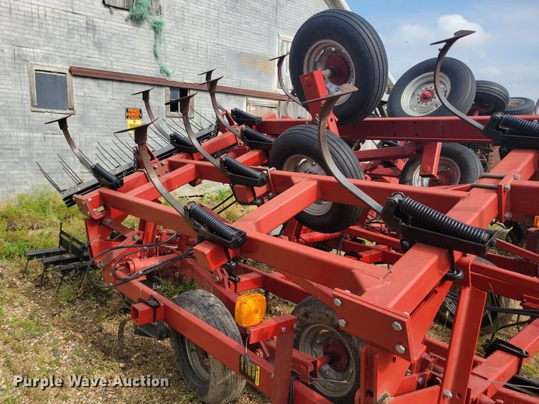 image for item DR4313 Case IH 4300 field cultivator