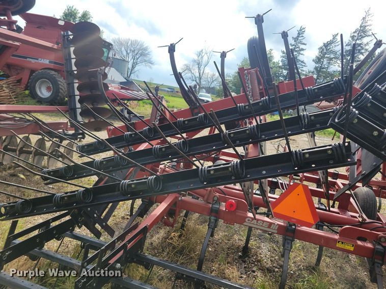 image for item DR4313 Case IH 4300 field cultivator