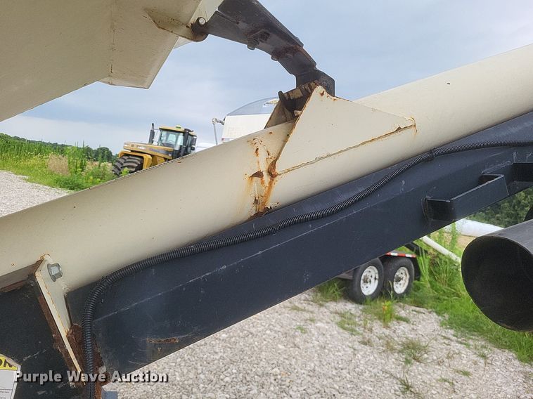 image for item DR4859 Friesen 240 seed tender