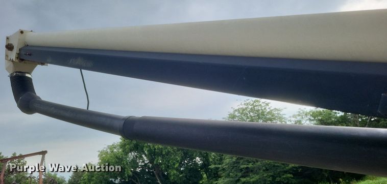 image for item DR4859 Friesen 240 seed tender