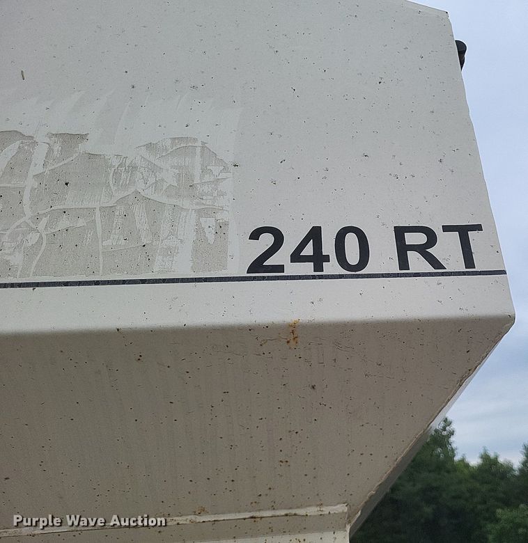 image for item DR4859 Friesen 240 seed tender