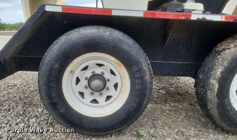 image for item DR4859 Friesen 240 seed tender