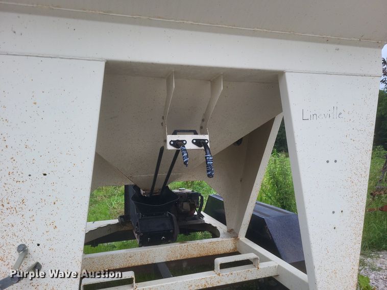 image for item DR4860 Friesen 240 seed tender