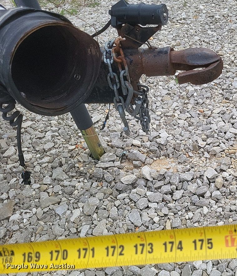 image for item DR4860 Friesen 240 seed tender