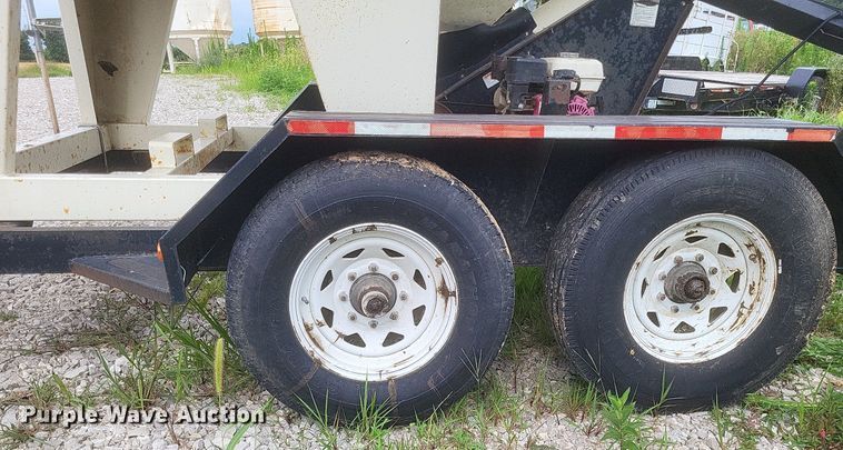 image for item DR4860 Friesen 240 seed tender