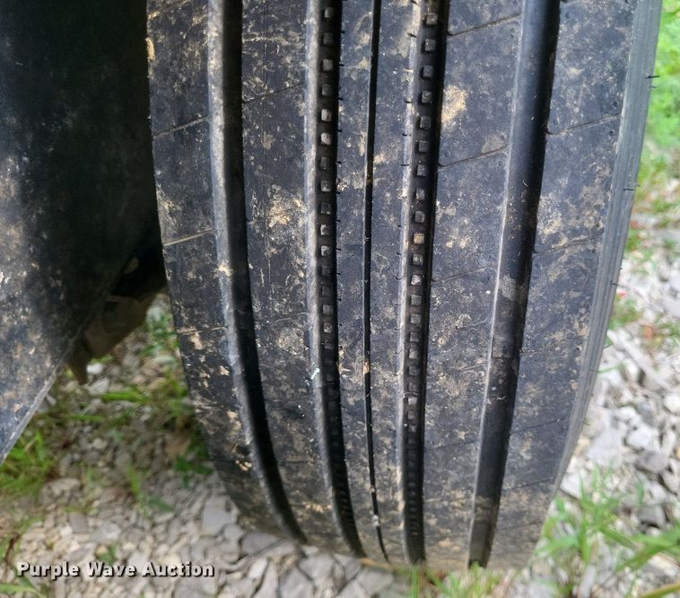 image for item DR4860 Friesen 240 seed tender