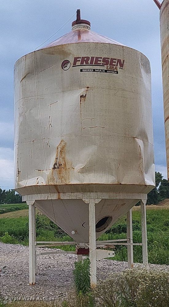 image for item DR4861 Friesen grain bin