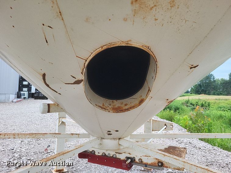 image for item DR4861 Friesen grain bin