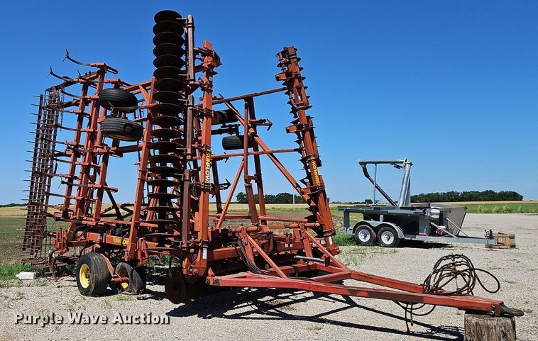 image for item DR8687 Sunflower 6432-36 mulch finisher